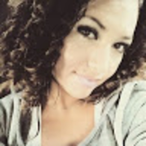 Meet your Posher, Jazmine - Picture 1 of 1